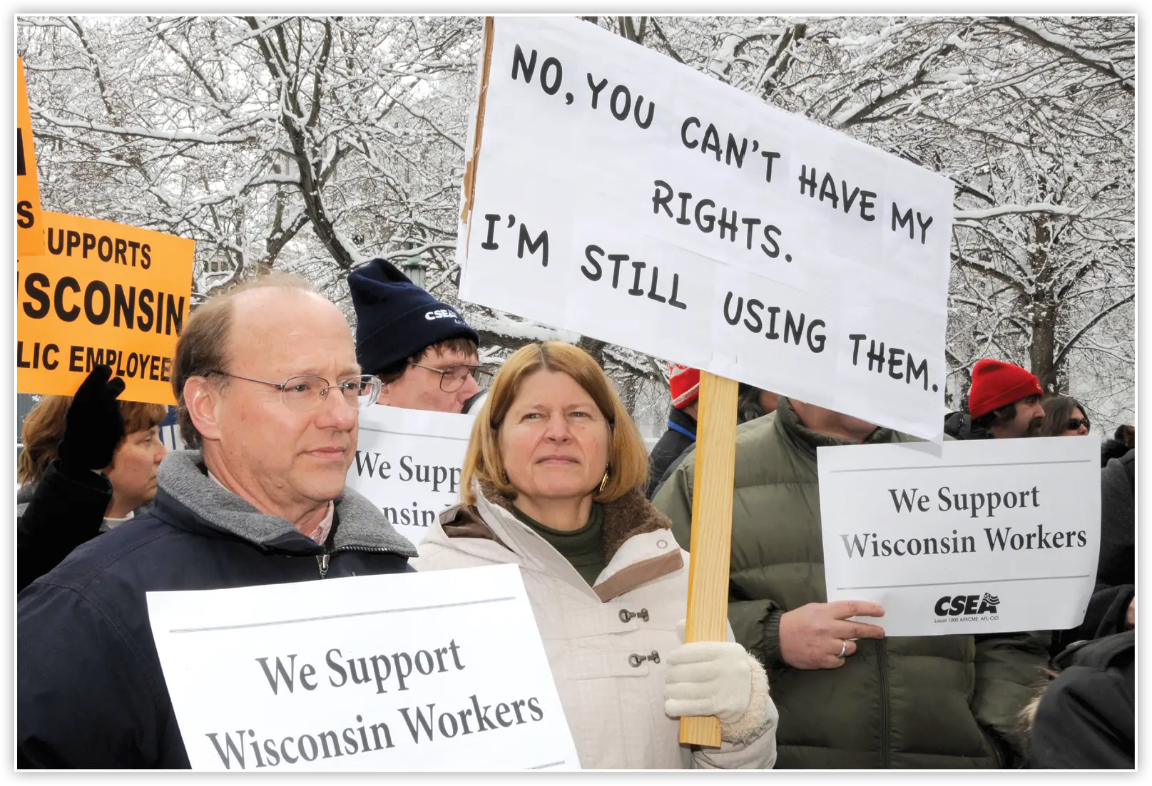 NYSUT members march in support of union rights and in solidarity with Wisconsin educators